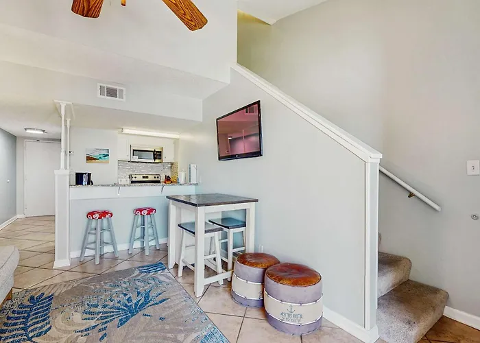 Snowbird-friendly 1 Bedroom Gulf Side With 4 Outdoor Pools * Gulf Shores