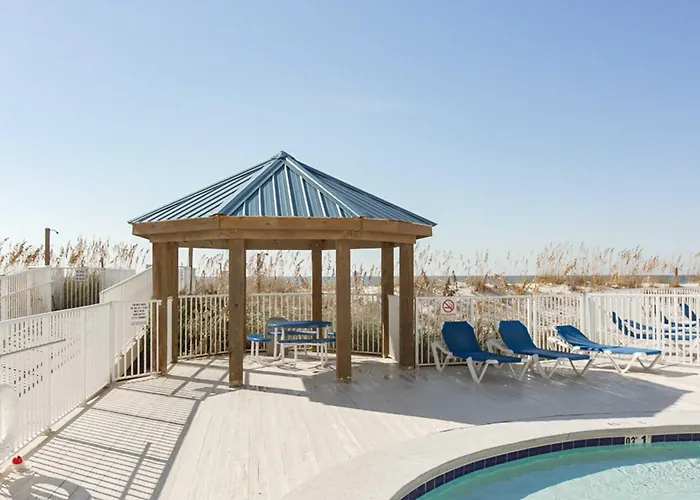 Snowbird-friendly 1 Bedroom Gulf Side With 4 Outdoor Pools Holiday home Gulf Shores